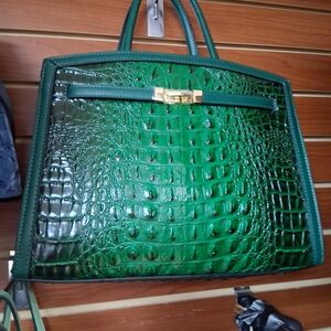 INSPIRED SEXY GREEN BAG!